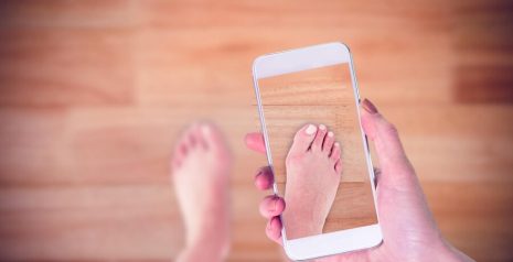 Using Social Media For Foot Health Tips