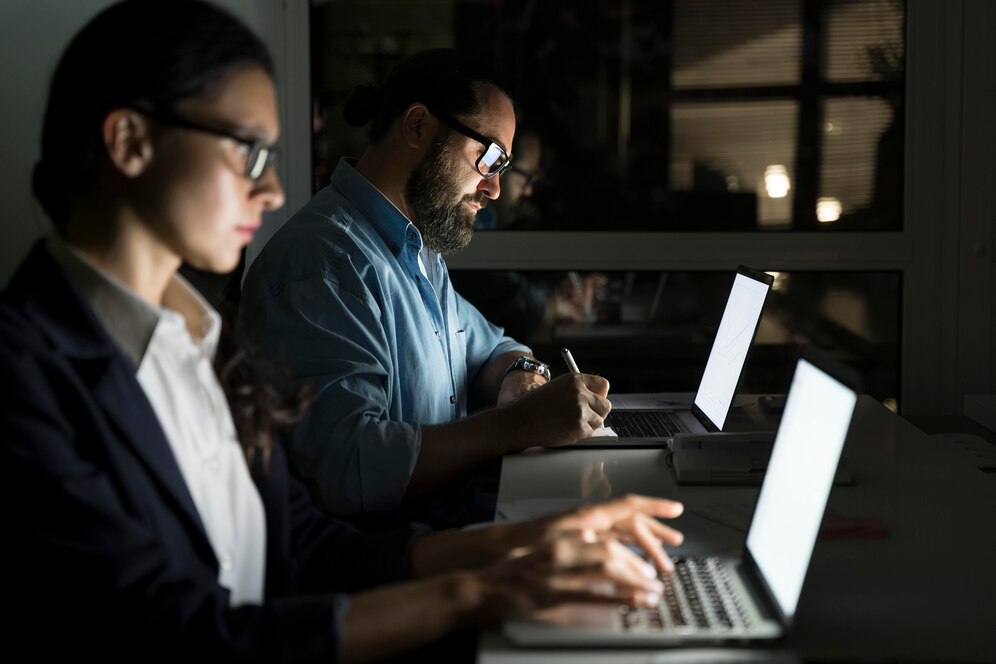  IT and Cybersecurity Experts